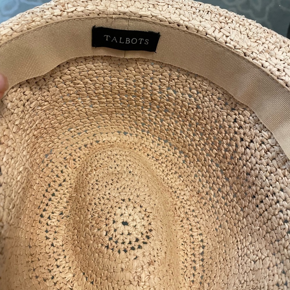 Talbots hat with bon bon - Picture 6 of 6